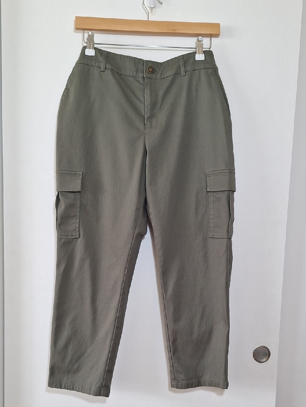Joan Rivers Cargo Pants Women Olive Cargo Pants 10 Petite 10P M Ankle Pants